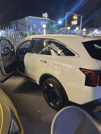 Kia سورنتو 2025خليجي كفاله عامة  ماشيا ٤٠ كيلو متر.  فول موصفات  صندوق...