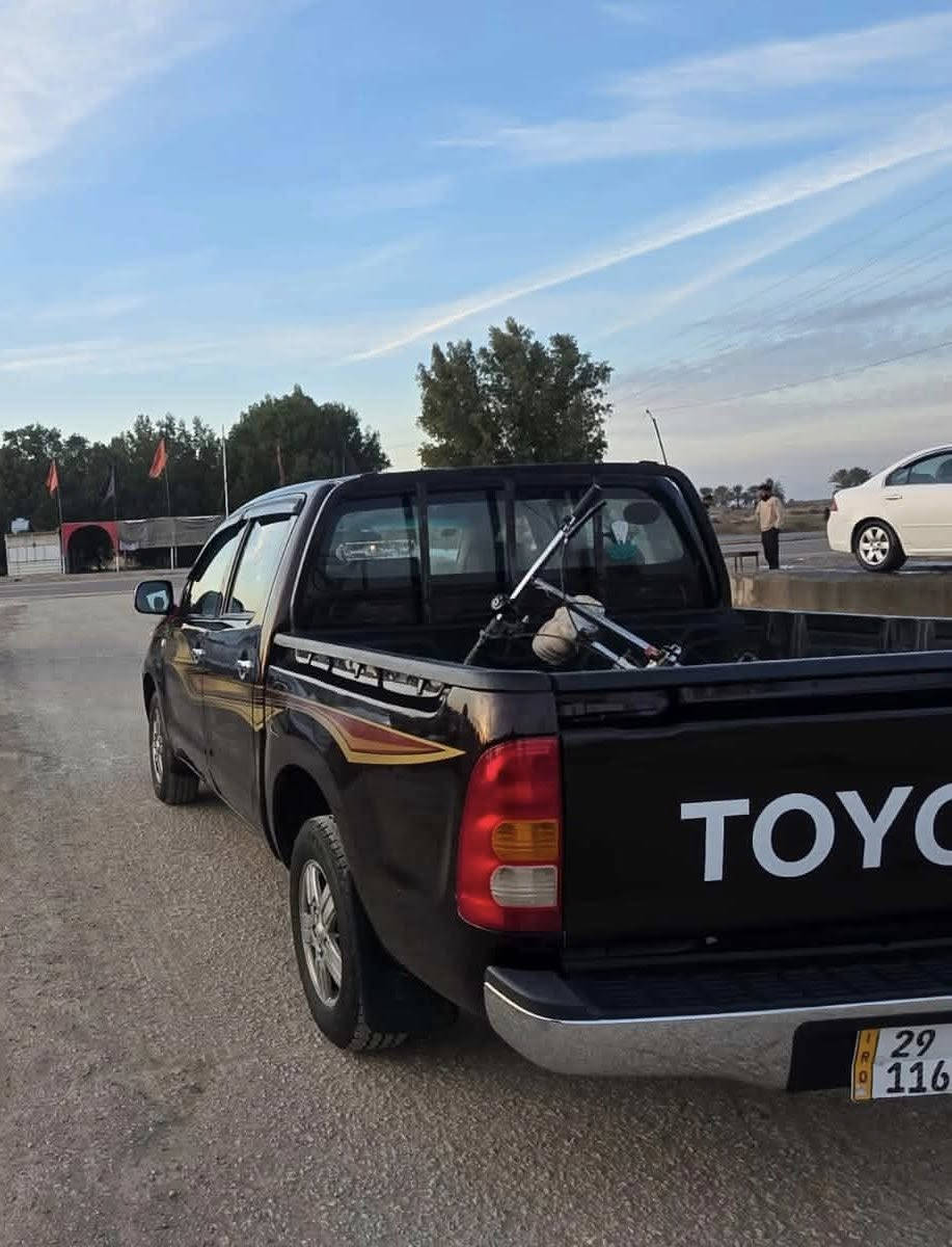 السلام عليكم
،للبيع بيكم تيوتا هايلوكس موديل 2006 رقم واسط  سنويه مجدده ل2030  بأسمي شخصياً سياره مصبوغه حزام فقط لجمالية الباقي كفاله عامه-كير-محرك-اكسل-تاير  اتصل وبيك خير وتدلل تشلع عيوني
‭0772 418 9924‬
‭0781 016 7389‬
