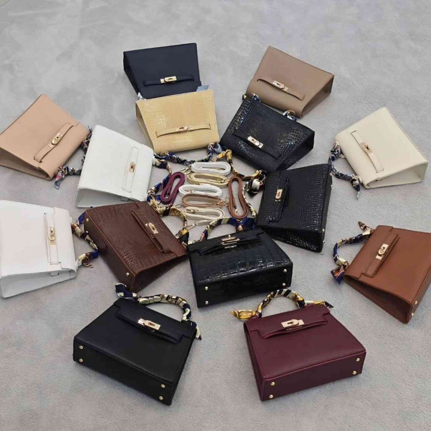 جنط نسائيه تركيه كواليتي عالي 🇹🇷👛 
يتوفر توصيل لجميع محافظات العراق 5الف فقط 
جملة ومفرد 
يتوفر جميع موديلات وجميع ألوان 
لطلب منتج مراسلة صفحه 📩📨


**إذا كنت صاحب هذا الإعلان وتريد حذفه لأي سبب، رجاءا أرسل رسالة إلى الدعم الفني**