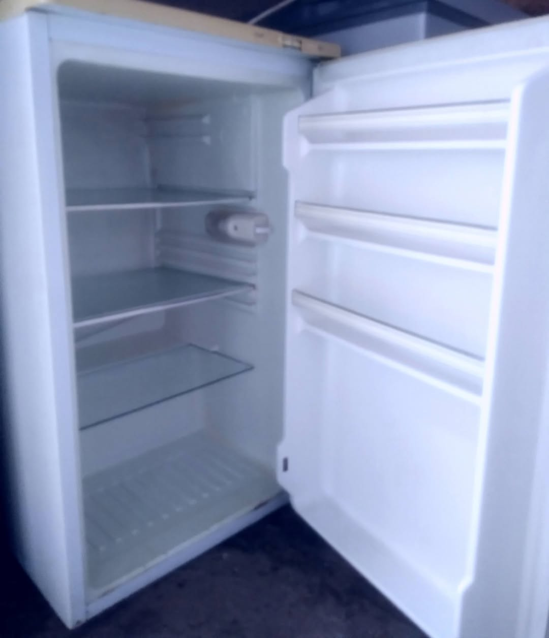 السلام عليكم ثلاجه للبيع صغيره شرط شغاله السعر خاص


**إذا كنت صاحب هذا الإعلان وتريد حذفه لأي سبب، رجاءا أرسل رسالة إلى الدعم الفني**