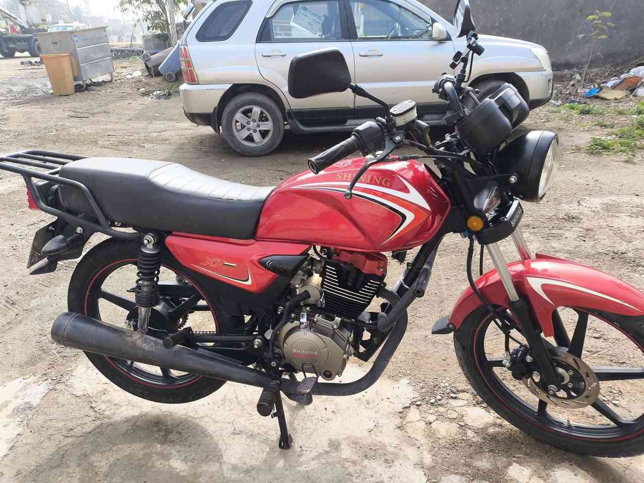 السلام عليكم ورحمة الله
شننك موديل 24
11الف ماشي بس
مرقم كامل السعر 1.750
للاتصال
***********
