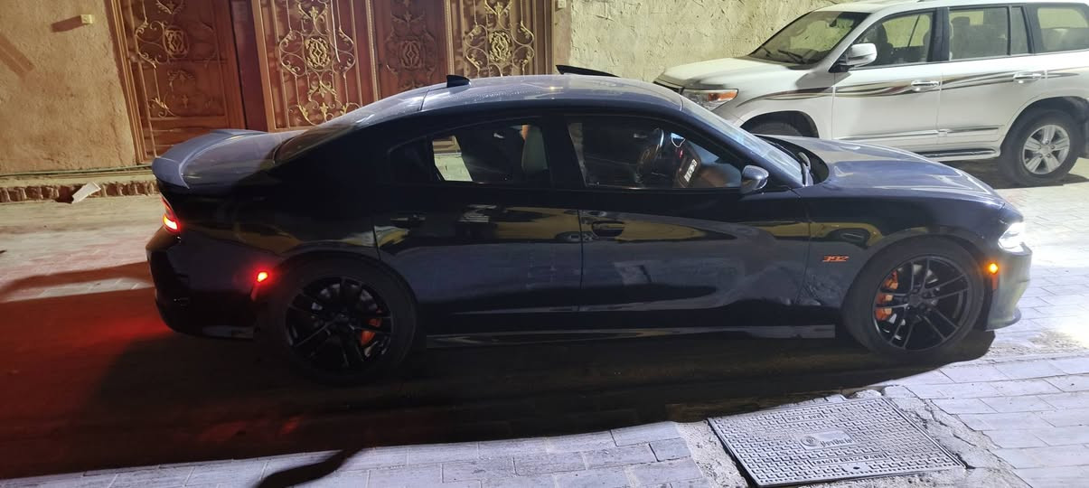 السلام عليكم جارجر للبيع فئة السكات باك 
 موديل 2022 أصل دخلت العام بعدهي بالهزه 
ماشية 26 الف قابل للزياده 
 محرك 8 سلندر  6400cc
رقم الشاصي 2c3cdxgj3nh264801
بيها حادث جاملغ خلفي 
والباب الامامي السايق والعبري صبغ أمريكا  صبغ جماليه للبنيد 
صور الحادث  بالمنشور  افحص 18 محافظه اذا ميعجبك 
مكاني كربلاء  
باسمي تحويل ثاني يوم
السعر 255 بيها مجال
 للاستفسار  ***********
