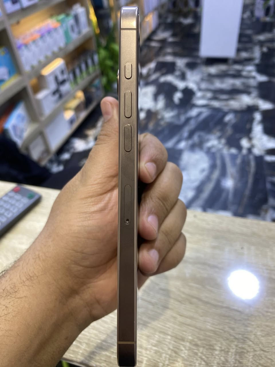 16 برو ماكس بطاريه 95
مليون و350 بدون كارتونه 
***********
