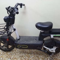 ماطور شحن 14 شغال كامل اربع نمر  فقط شاشه السعر 200 07518037954