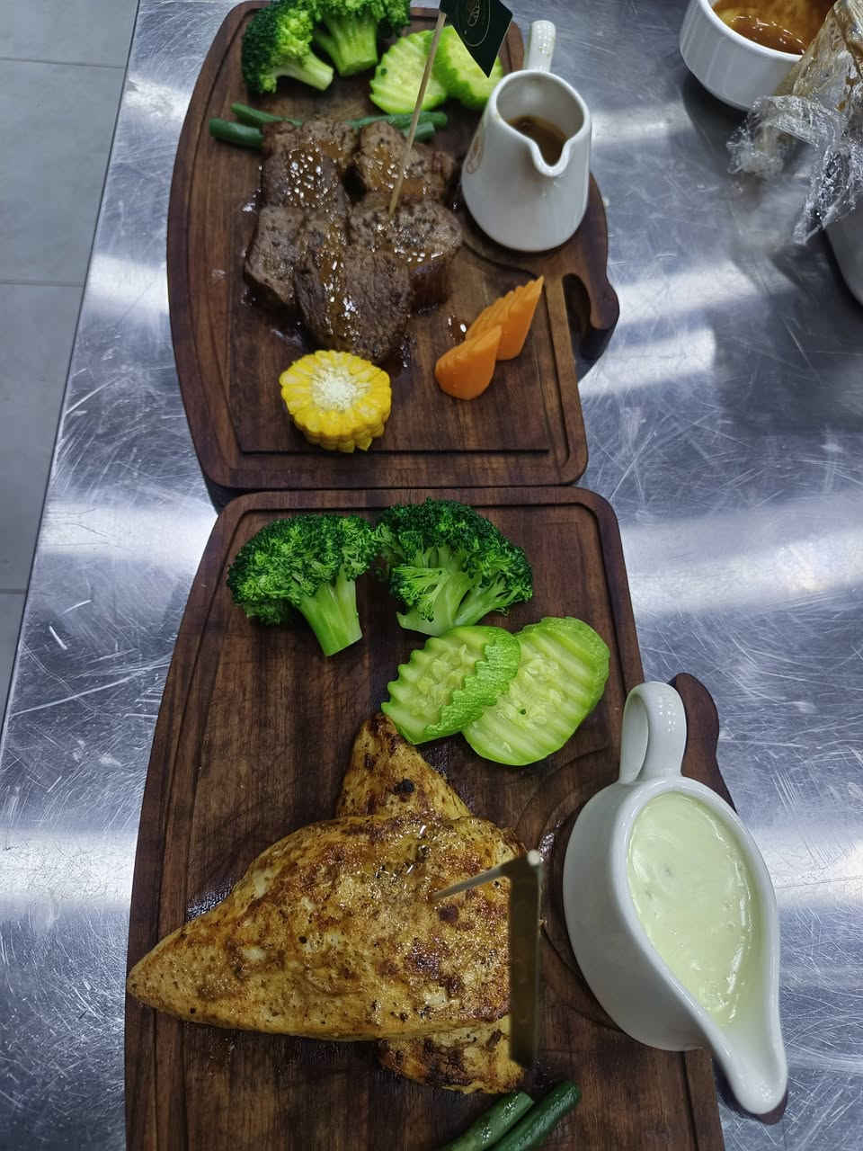 خلفه اكلات غربيه اسناكات صلصات تخمير 
بيتزا شرقي شغل عل تيست ***********من بابل
