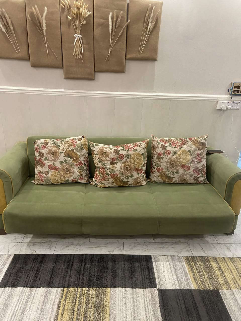 السلام عليكم غراض بيت للبيع تخم تركي يحتاج فقط تثبيت سبرنك الفتح والغلق نظيف ما بي ثقب ولا اي شي والسعر ٢٥٠ عربة حيوانات بعدهابالكارتون قفلها ٢٥
طباخ نظيف جدا ما داخل تصليح استخدام قليل والسعر ٢٠٠ غطاء تخم ماخذته ب٥٥ وابيعه ٢٥ للاستفسار الاتصال على ***********
