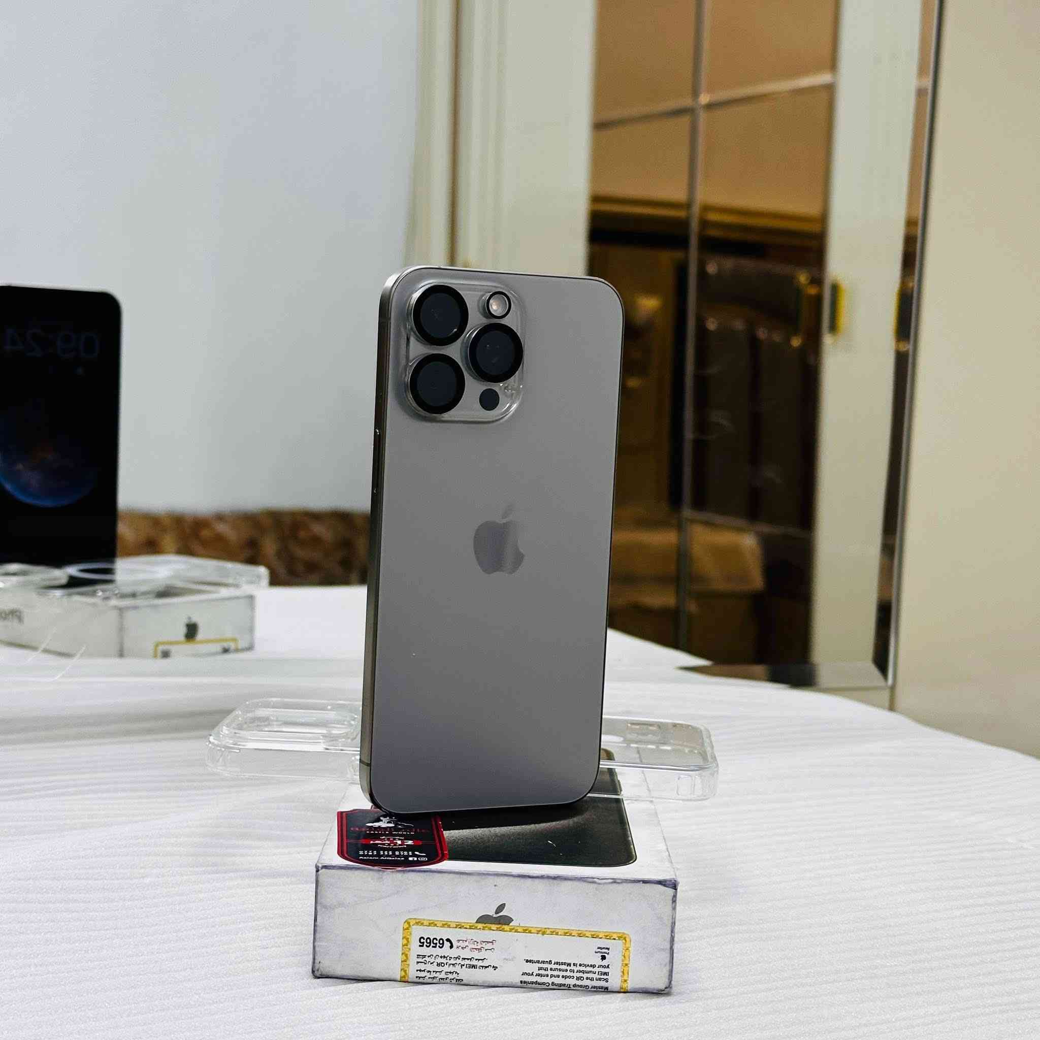 السلام عليكم 🫡 
عندي ايفون 15 برو ماكس لون التيتانيوم الطبيعي ضمان ماستر ذاكره 256 وبطاريه 97 مكفول من كلشي مكاني بغداد …. 

سعره مليون و100 وبي مجال 
شراي اتصل واذا ماعندك رصيد رمش وادك عليك 
***********
