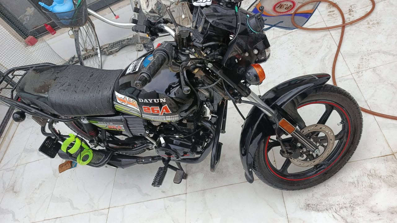 دراجة دايوان نفخ 2024 🔥
دراجة دايوان  نفخ
موديل : 2024 
رقم أربيل 
سنوية بأسمي وكالة وتحويل بشرط 
ممشى 33 الف 
اللون أسود ⚫ 
نظافة 95 % مكينة بشرط 
للتواصل ***********
السعر خاص
