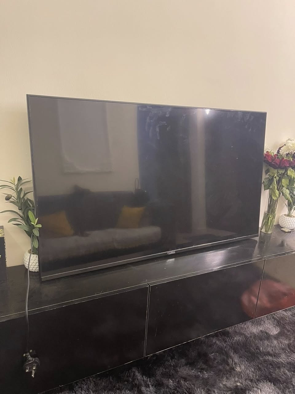 شاشه حجم 60 نعم وبيها برنامج يفتح طوبة وقنوات العراقية ول نيل سات يفتح بدون صحن اندرويد 14 يفتح يوتيوب وسينمانا وشاهد ونيت فلكس وبلا دية ما مصلحة وتوسوت نوعية الاصلي سعر 400


**إذا كنت صاحب هذا الإعلان وتريد حذفه لأي سبب، رجاءا أرسل رسالة إلى الدعم الفني**