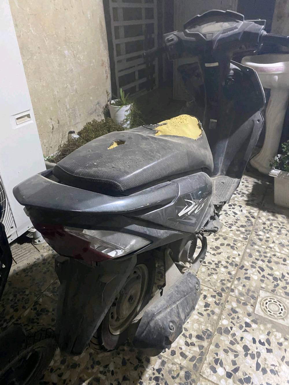 السلام عليكم دراجه هوندا هندي لبيع دراجه حلوه مامفتوحه ابد