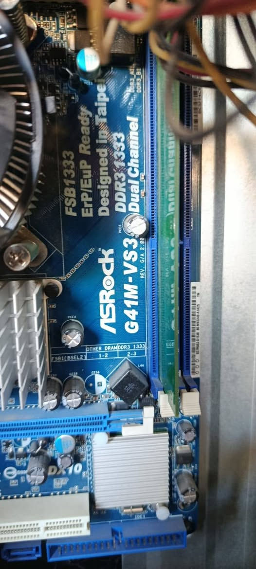 تجميعا كاملة بيسي كاملة الغراض معا موس وكيبورد
سعر 135 الف  وبيها مجال 
لستفسار واتساب 
***********
