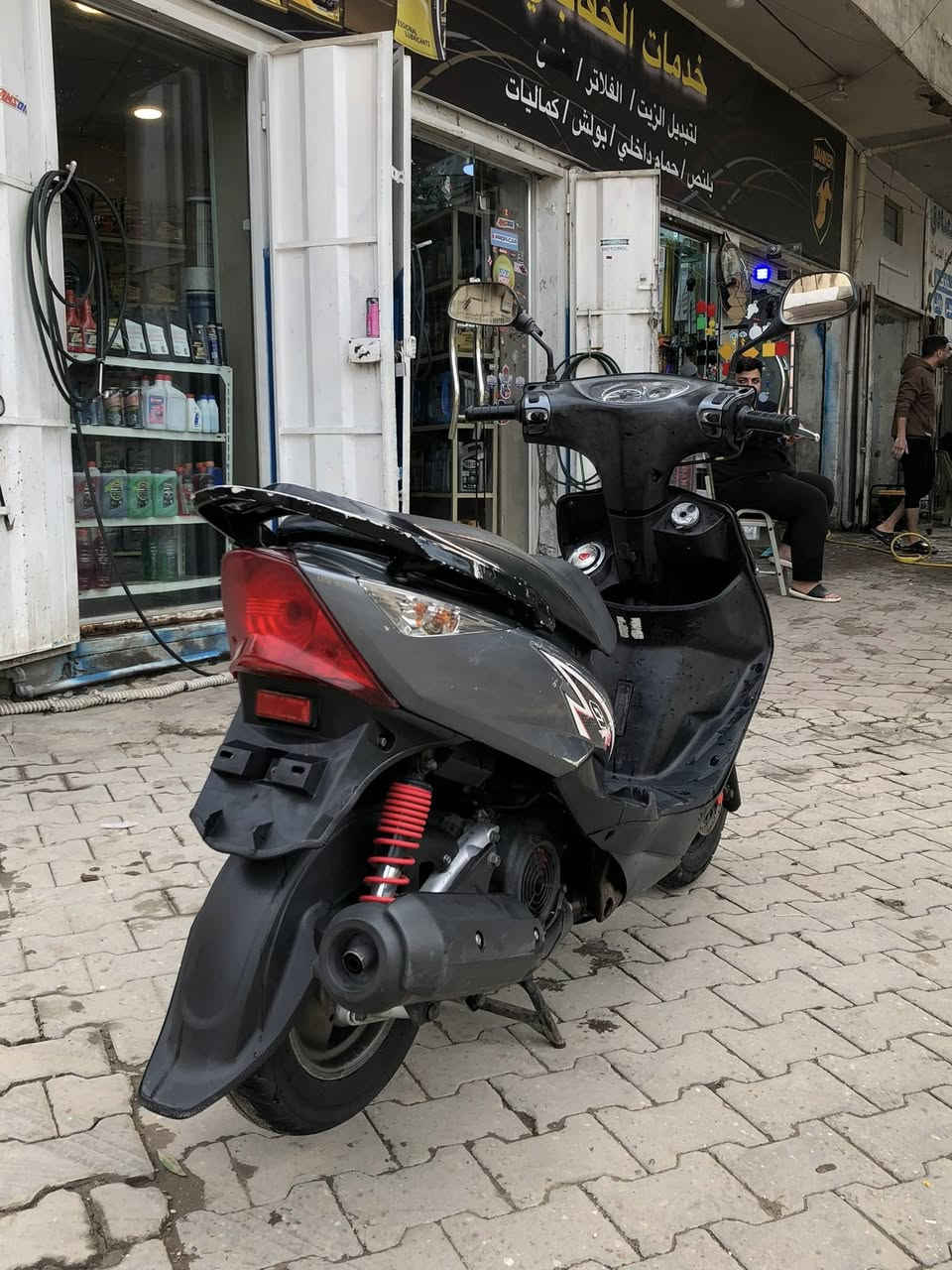 سلام عليكم دراجه ثعلب للبيع الدراجه كلش نضيفه واي نقص مابيه دراجه كله بلاديه كهربائيات كله شغاله تاخذه كلشي متصرف عليه هورن شغال سلف هندر لايت سكنات اشاير كله شغاله الدراجه مال رمبه صارله 3اشهر من نزلته كابريتر بلادي الدراجه ممفتوحه جيب الف فيتر وتعال افحص سعر 700 وبيه مجال مكاني بغداد الحريه للاتصال ع الرقم ***********
