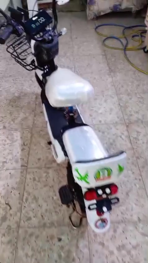 سلام عليكم دراجه شحن نضيفه شلعه ومعدل بطاريات جديده مكفوله كفاله عامه صالي 14يوم منزلهه شركت ريان 2026  كامله مكمله  مكاني بغداد مدينت صدر قطاع55 سعر خاص هاذ رقمي واتساب بس ***********
