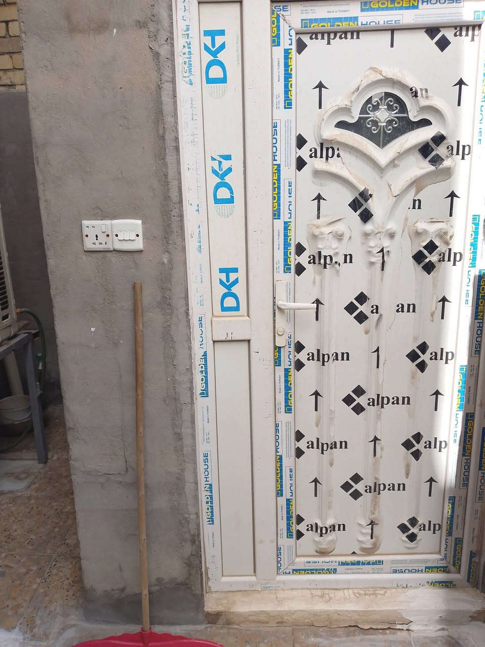 إسلام عليكم بيت زراعي للبيع مساحه ١٠٠ طابق واحد للتواصل ***********
