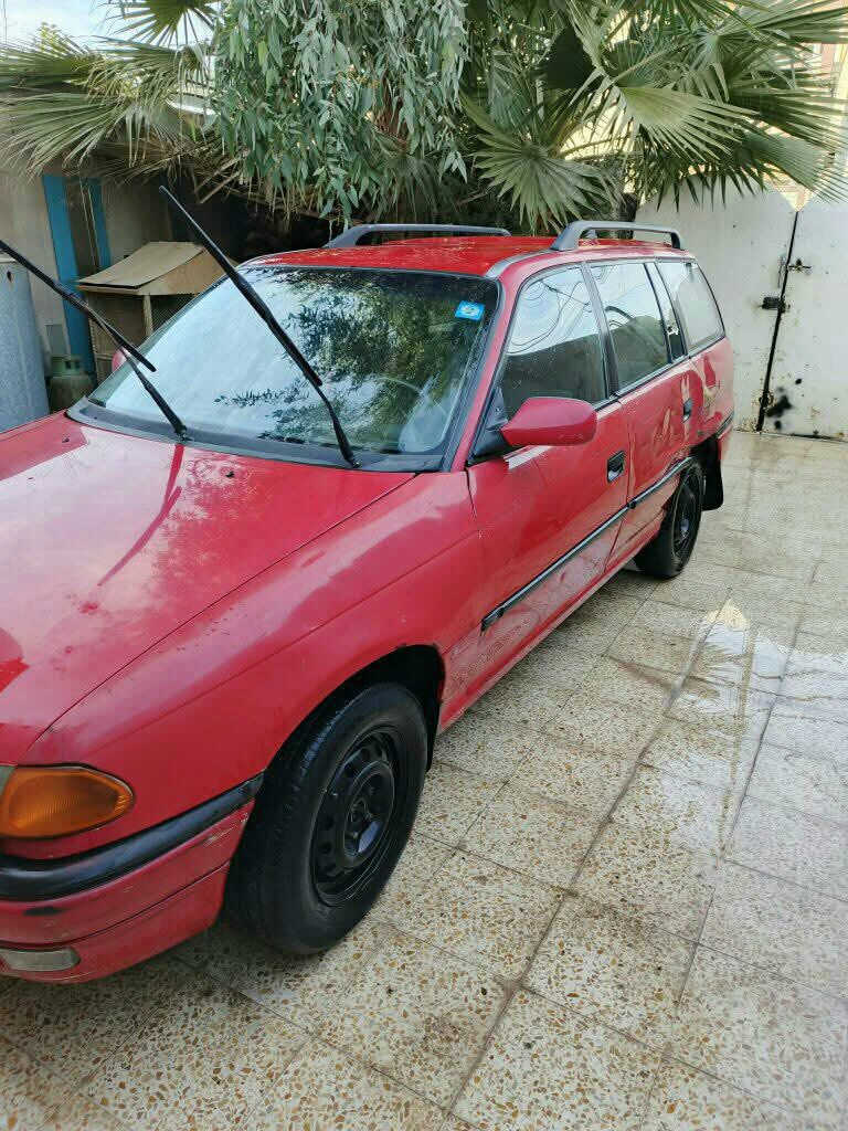 السلام عليكم للبيع 
السعر 35 ورقة وبيها مجال
استرا استيشن موديل 95

رقم كركوك
 حجم18المرغوب
كير اتوماتيك 
  تبريد 
 السيارة مثل ماواضح بالصوره
 بيها خيسان دوائر 
وبيها ضربه باب الخلفي والجاملغ 
شرط التحويل فقط بدون وكاله
كابون بانزين
سنويه 29
السعر 35 ورقة وبيها مجال
مكان السيارة موصل الأيسر  الكوبكليه قرب جامع الطيار
للأستفسار أكثر خاص


**إذا كنت صاحب هذا الإعلان وتريد حذفه لأي سبب، رجاءا أرسل رسالة إلى الدعم الفني**