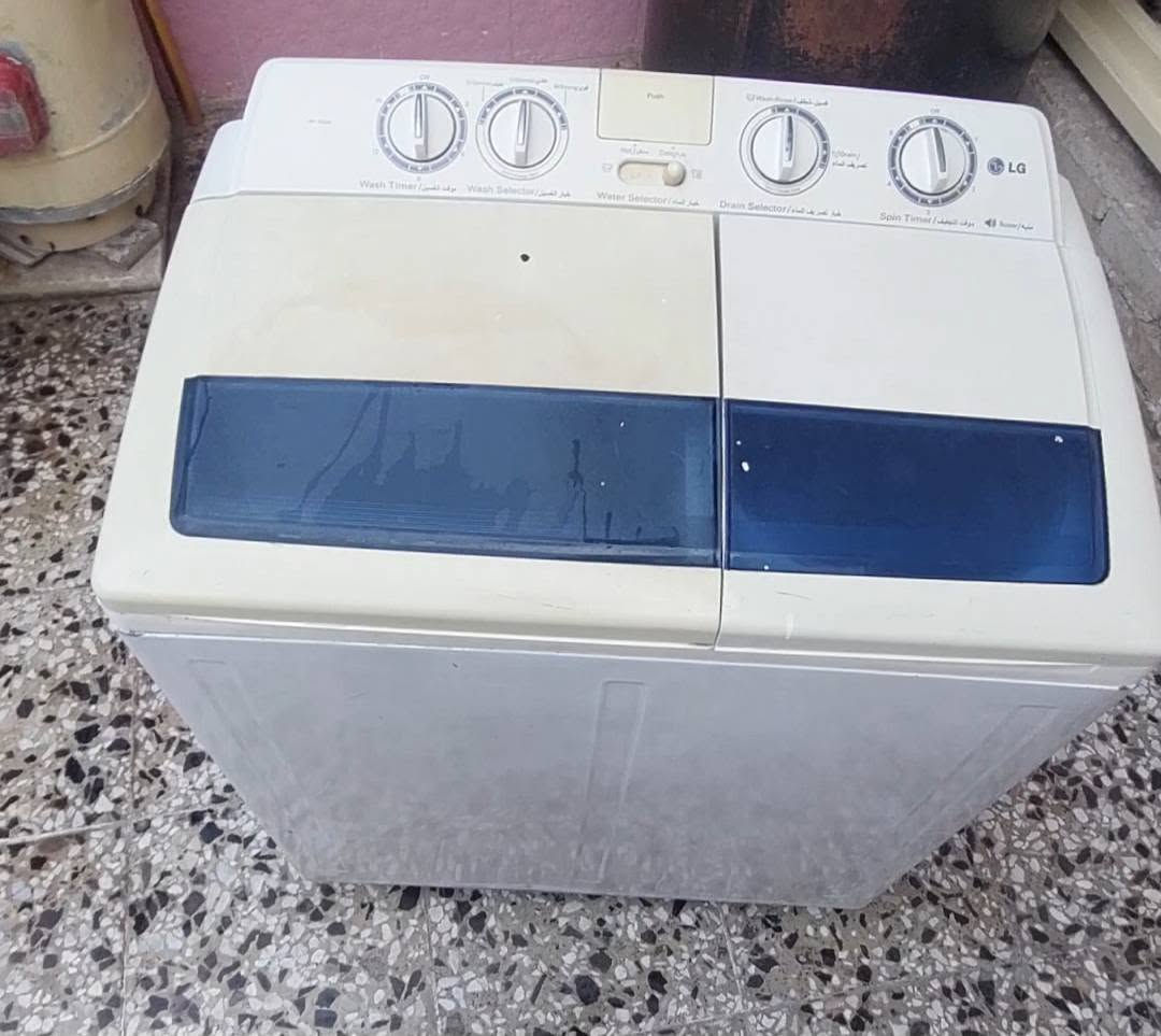 السلام عليكم غسالة (LG) ( ال جي ) بلادية وجديدة بمعنى الكلمة السعر 90 
*********** بي واتساب
