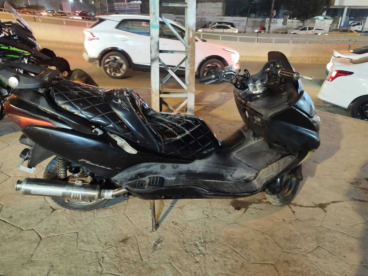 السلام عليكم شباب فورزة صفر 8دراجة عمية بلادي  خير من الله مكينة تخبل شلعة ومعدل دراجة ماشية 52 المكان بغداد السعر 650 رقم الهاتف ***********
