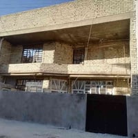 دار للايجار 100 متر طابقين  العنوان الكرخ شارع الربيع شاكر العاني بالق...