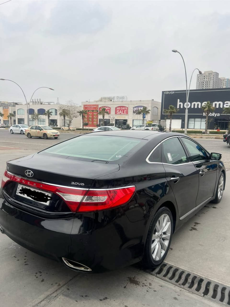 Azera 2012 
فول مواسەفات 
پانۆراما
بەسمە 
دەرگا بەسمە
٣ پەردە بیلاد
شاشە گەورە
کوشن جلد 
کوشن هیتەر
ناو زەرد
ئاوێنە دەخەوێ
کوشن كاره بايى 

رەقەم و سەنەوی تازەیە 
دوپارچەی تەنیشتی بۆیاخە بێ ناوگرتن
ئێرباگ تەنها سوکان تەقیە
مەکینە ٦ پستن. ٣.٦
0751 852 8818

عربیی :
ازیرا ٢٠١٢ 
فول مواصفات 
بانوراما 
بسمة
أبواب بسمة
٣ برده بيلاد 
شاشة كبيرة 
داخل اصفر 

كشنات جلد و كهربائية و تدفئة
٢ قطعةصبغ
بدو ن دواخل 
٦ سلندر 
رقم سنوي جديد 
كير و محرك بشرط
0751 852 8818 أربيل, العراق
