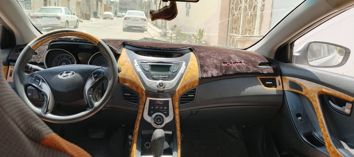 ‏ألنترا مديل 2012 وارد كوري بلادي رقم نجف باسمي سنويه لل 27 مكينه 1600 دوش المرغوب بيها بخار قليل سياره بيها رشات صبغ ابيع حزام شرط بدون اي ضربه قويه لا شاصي ولا لغد ولا تكم ولا حوض على الفحص بيها تحكم ستيرن جهتين بلوتوث سبيكر اتصال نظام اقتصادي لصرف الوقود مري كهرباء اشاير بالمري حدادية نظيفة تبريد على السويج السعر ٨٧ مجال كلشي قليل للشراي 
‏التواصل على الواتساب او اتصال *********** النجف, العراق
