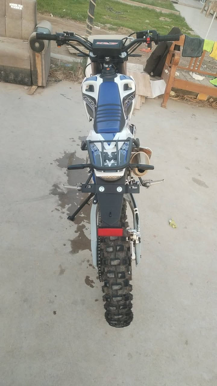 سلام عليكم دراجه البيع قفاز محرك 300 رقم ***********
