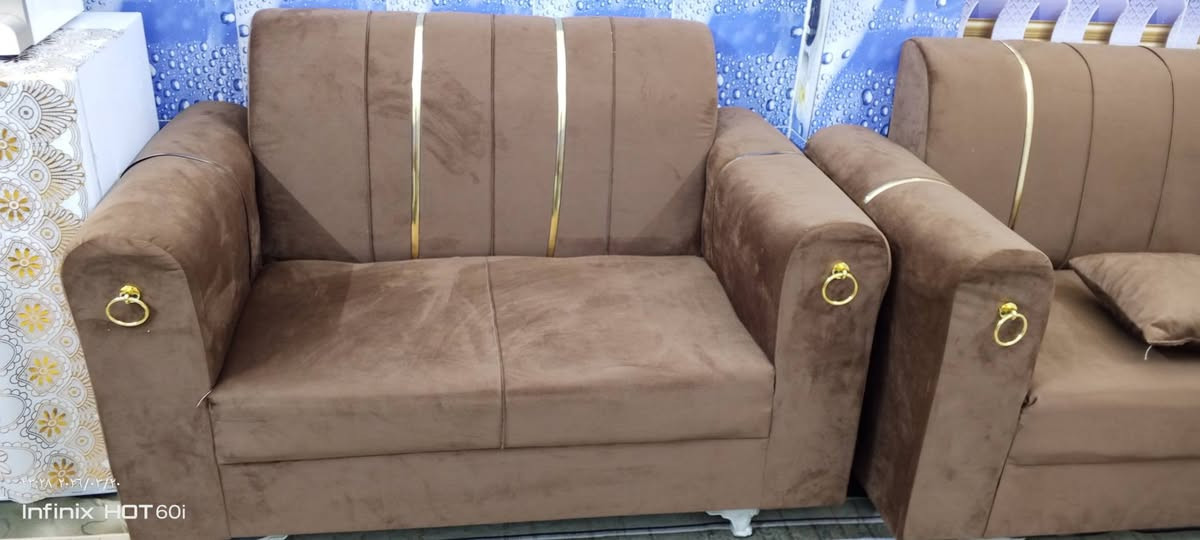 تخم جديد قبل اسبوعين اشتريته بي وصل ضمان لمده سنه عشر مقاعد بعده بجيس ويا اربع كوشات  وطبله مكان شاطئ التاجي بصف جسر المثنى شارع 60 ماعندي توصيل اشتريته ب265ابيعه230


**إذا كنت صاحب هذا الإعلان وتريد حذفه لأي سبب، رجاءا أرسل رسالة إلى الدعم الفني**