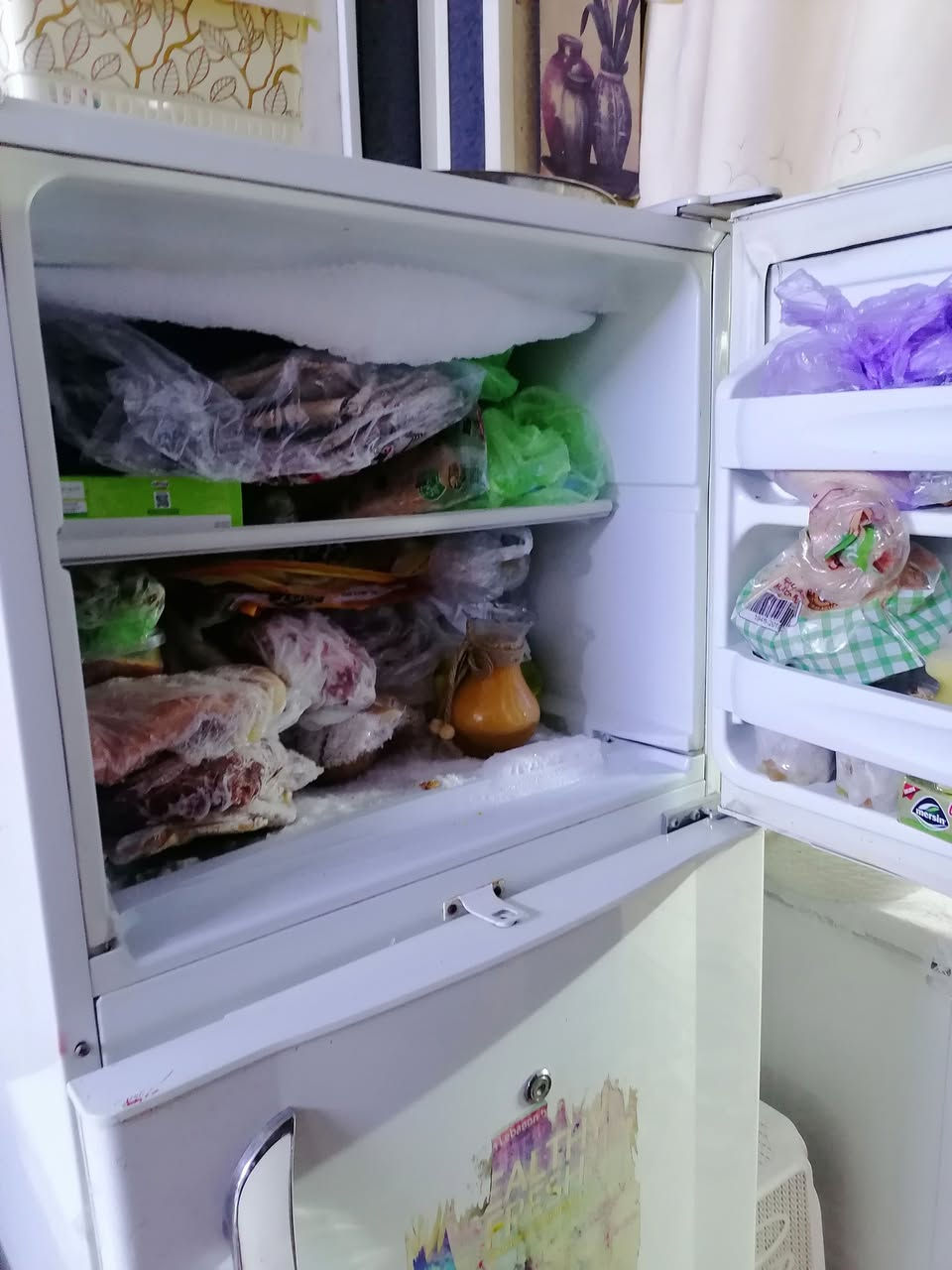 سلام عليكم ثلاجه للبيع حجم كبير ب200 وبيهه مجال عنوانه الشعب شارع الاسواق المركزيه


**إذا كنت صاحب هذا الإعلان وتريد حذفه لأي سبب، رجاءا أرسل رسالة إلى الدعم الفني**