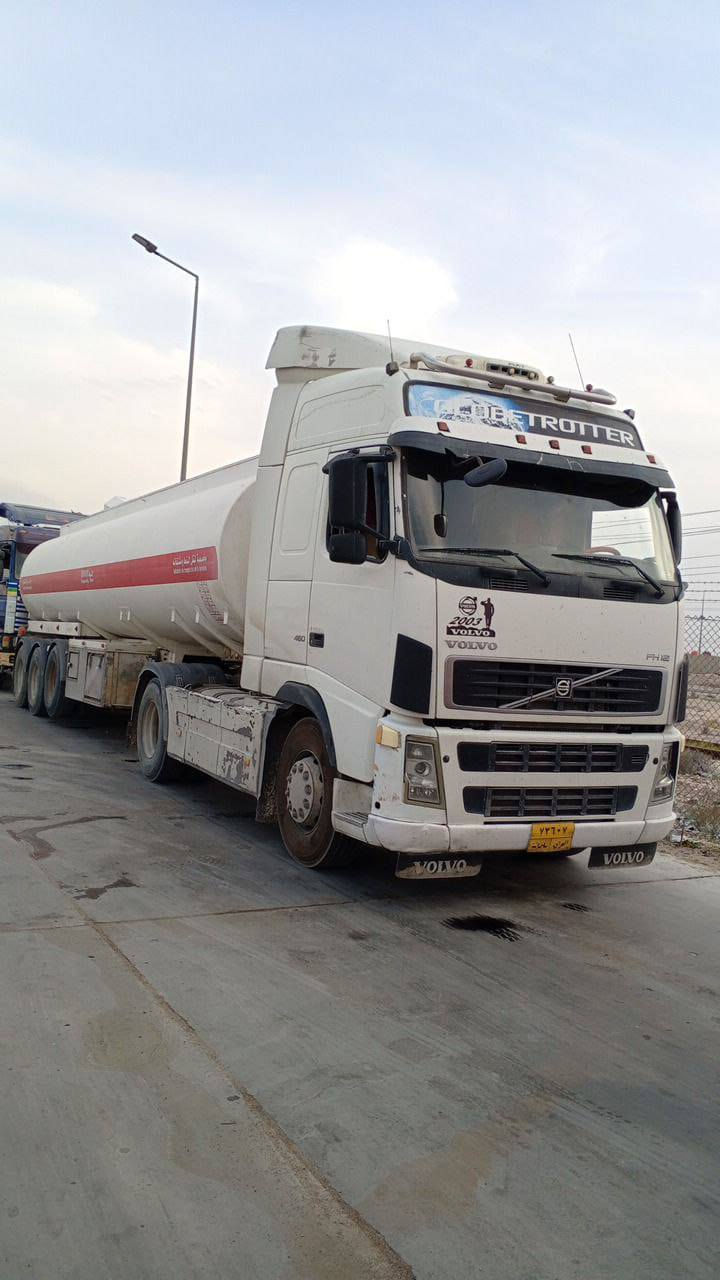 سلام عليكم فالفو موديل ٢٠٠٣ البيع كفاله عامه مكينه كير اكسن قماره مابيه قطره صبغ تانكي حازم ٢٠١٦ تخم تاير بسمنه سنويه 2027  تكيال شهر1  السياره مامعتمده على شركه تكيال جديد وبسمي  السعر 325 بيه مجال مكلف بل نشر وهاذه رقم صاحب السياره   ***********  ***********
