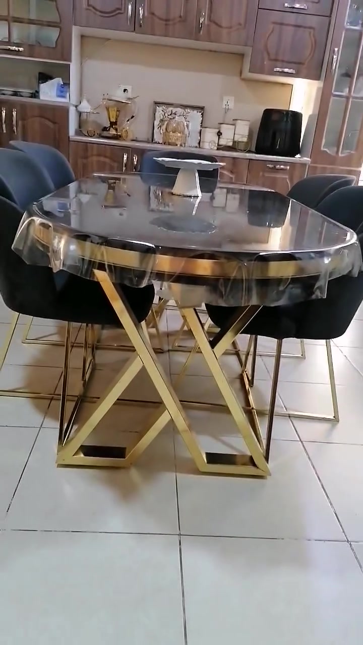 للبيع ميز طعام مع 6كراسي بدون اي ضرر لون رصاصي التواصل ***********
