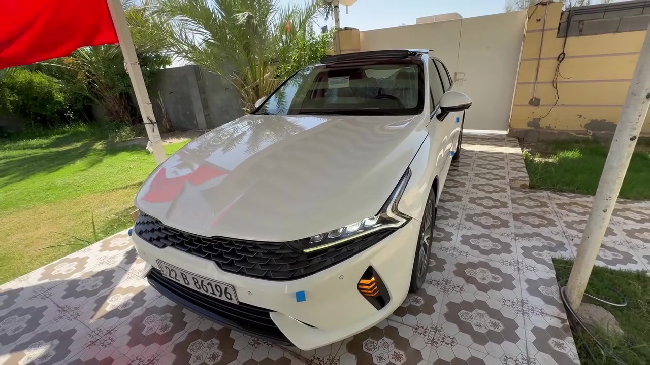 سلام عليكم للبيع كيا فايف موديل ٢٣خليجي كفاله
سيارة جديدة 
فول موصفات 
رقم شمالي
بسمي
سيارة فول 
فول موصفات 
ترهم مراوس
***********
