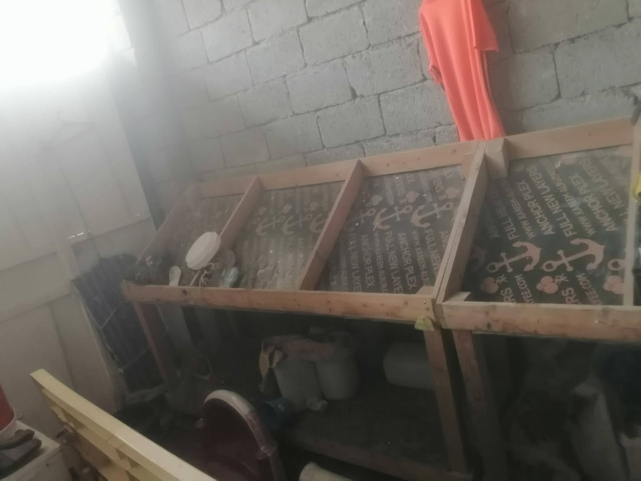 ميز خشب ثقيل مع ميزين ثقيل مقسم يصلح للبقالة خشب ثقيل وتسكاام درجة اولئ  / عدد 3 ميز عرض فوك وجوه
وميز عدد2 الطول 5  مترا مقسمات فوك وجوه

مراسلة الصفحة او الاتصال بالرقم *********** واتساب كذالك .. كربلاء المقدسة
 قرب الملعب الجديد

السعر خاص لطفا ...
