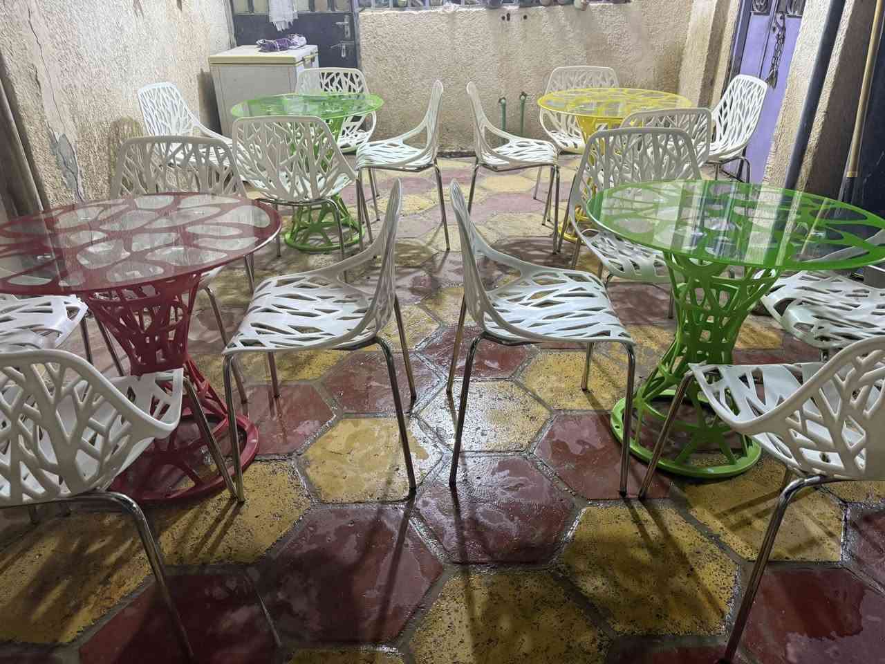 ميوزه مرطبات أو مطعم للتواصل ***********
