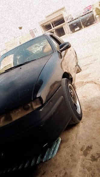 سلام عليكم 
سيارة اوبل تك باب رياضي 
السيارة مكينه بيه خيط بخار 
كير عادي حداديه زينه تخم تاير 
عرفه حلوه رقم كركوك فحص موقت 
مكان نجف بيع ومروس 
السعر 10 كوم حديد      ***********
