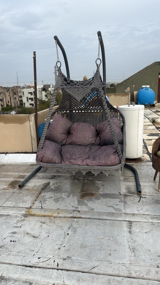 مرجوحة 300 جديدوكعدة 50 المكان البياع شراي يتصل***********
