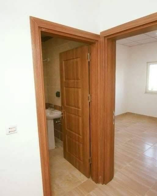 للبيع  شقه   مجمع الزهور مساحه  80  متر  الطابق7 الورده  الثانيهD8الشقه  فارغه  واصل  مصرف  30 مليون واجه  الشقه    مطله  على  الحديقه

‏‭0772 979 9401‬

