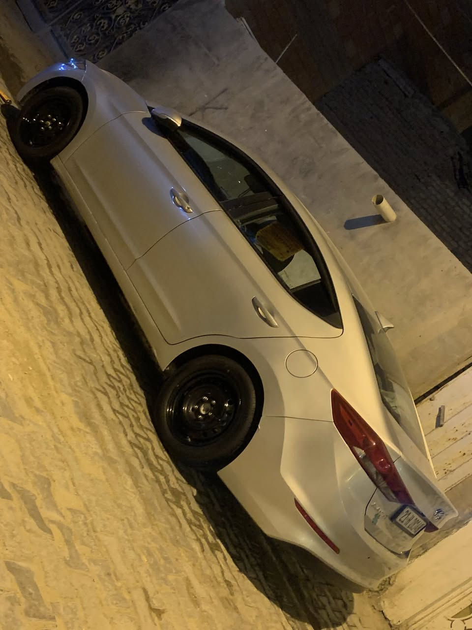 السلام عليكم سيارة النترا 2018للبيع السياره حادثه موجود بل صور كير ومكينه كفاله نص مواصفات السعر ١٠٧وبيه مجال بسيط كلش مكان السياره نجف *********** واتساب فقط
