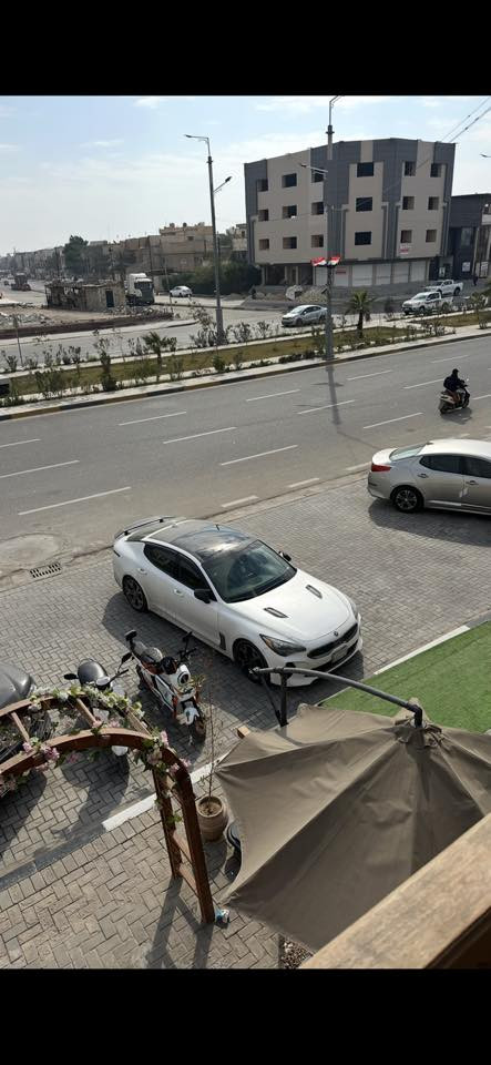 السلام عليكم
كيا ستنكرgt  3.3 تون تربو للبيع
السياره ماشيه 70 مايل 

 السياره بدون ايرباك السياره بدون اي دواخل بدون شواصي السياره هذا رقم شاصيهه طابه للعراق فقط دعاميه 

KNAE45LC3L6081832

وهنا صار بيهه قطعتين ابيع ع اساس  3 قطع جاملغ خلفي صفحه سايق ونصبغ شوي من باب وياه 

جاملغ امامي صفحه عبري 

وشوي اثر حالوب 

السياره دواخلهه جدا نظيفه 

السياره ويل 19 تو سايز رياضي 

السياره اكسل تو ويل المرغوب 

السياره عليهه طخم تايرات جدد

السياره رقم بغداد تحويل مباشر سنويه لنهايه 26

العنوان بالبصره 

السياره سعرهه 190 وبيهه مجال بسيط

واتساب ***********
