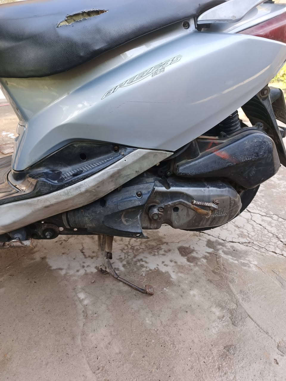 السلام عليكم بريز لايت جوه للبيع 140 نضيفة سلف جديد خرز رياضي سويجين  وبصمات ثنين تشغيل عن بعد وتفاصيل البصمه خاص وبصمه بل دراجه تشغل وتطفي سعر 800 الف وبيهة مجال الرقم ***********
