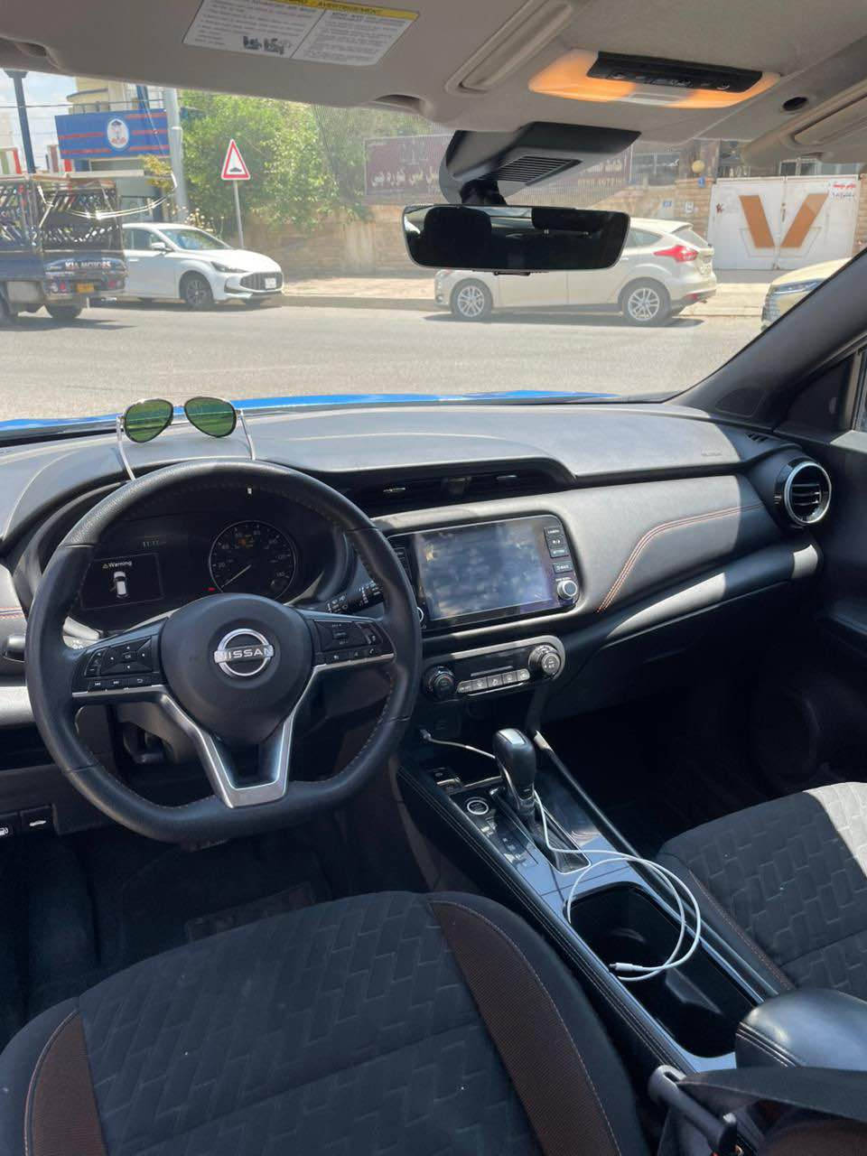 Nissan kicks   2023  SR  
ئەمریکی  /
عام نیە بە عام دەفرۆشی 
بێ ناوگرتن ، بێ ئێڕباگ 
مەکینە / V4 کەپس 
ڕۆیشتن / ٨٥ هەزار کم 
ڕەقەم و سەنەوی نوێ 

گۆڕینە و فرۆشتن 
نرخ / ١٠٨ $

ژمارە بوباێل *********** أربيل, العراق
