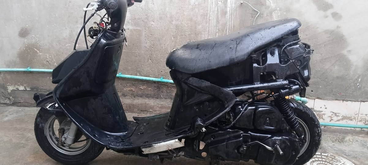 السلام عليكم دراجة فراشة للبيع محرك مفتوح شغاله مكاني نجف السعر 250  بيه مجال ***********
