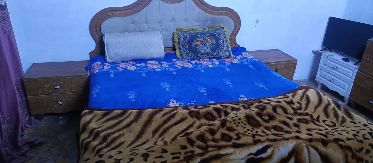 غرفه تركي للبيع مع دوشك سعر 450 وبيها مجال العنوان بغداد الشعب حي التجار الشراي يتفضل خاص


**إذا كنت صاحب هذا الإعلان وتريد حذفه لأي سبب، رجاءا أرسل رسالة إلى الدعم الفني**
