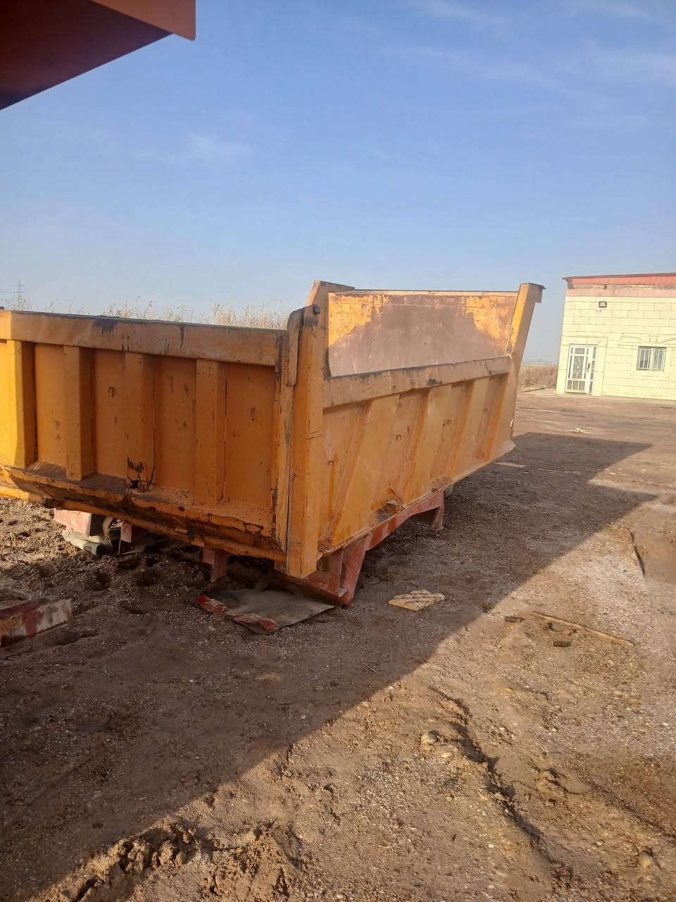 بدي للبيع مال قجمه عمل جك ألماني طول 40,4استفسار ***********
