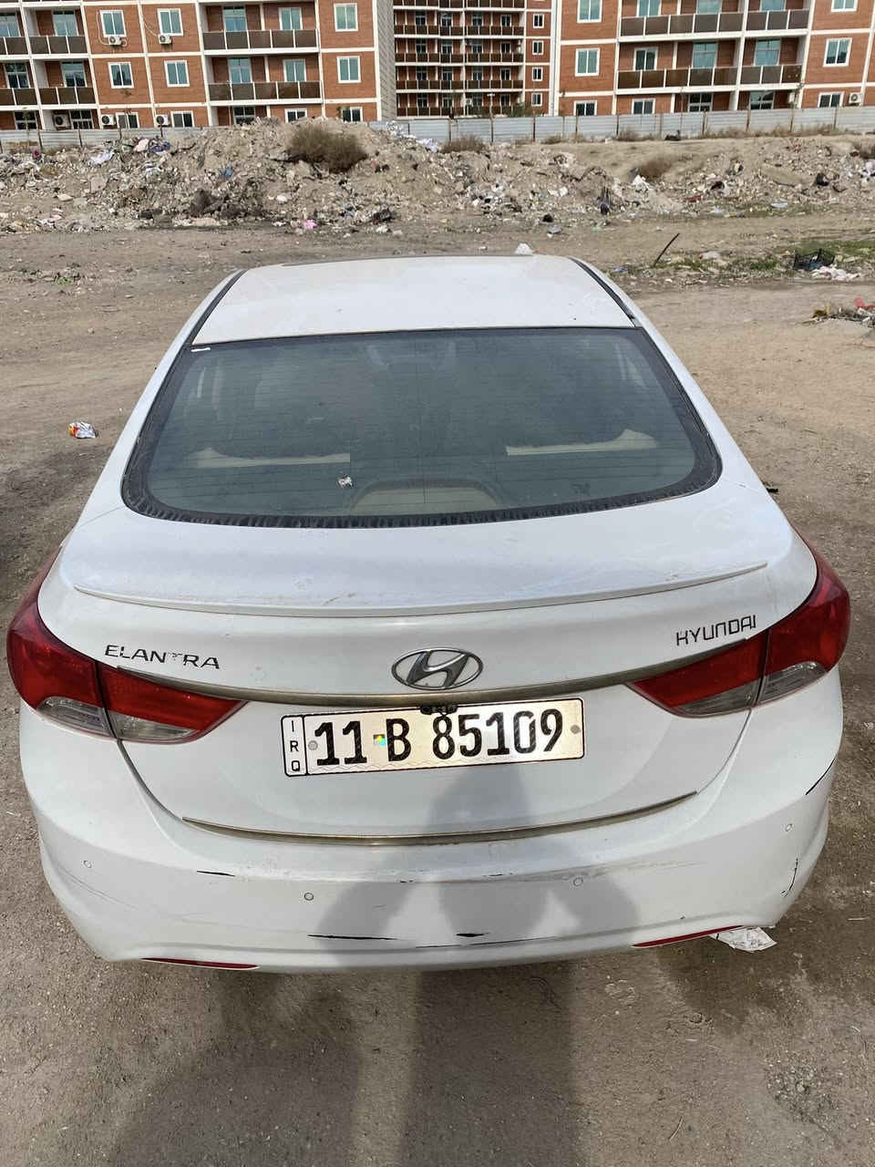 سلام عليكم عندي الانترا
موديل 12 
خليجي 
فول مواصفات 
فتحه كامره 
شاشه 
اشاير بل مري 
حساس خلفي 
جاهزه من كلشي 
بيها سونار بل منشور  كلشي واضحه عدكم 
مكان سياره جكوك الكاظميه 
سعر 95 بيها مجال حك الجيه 
ملاحظه جماعه الجوه 90 لا تخابر ولا تكسر بحلال العالم 
***********
