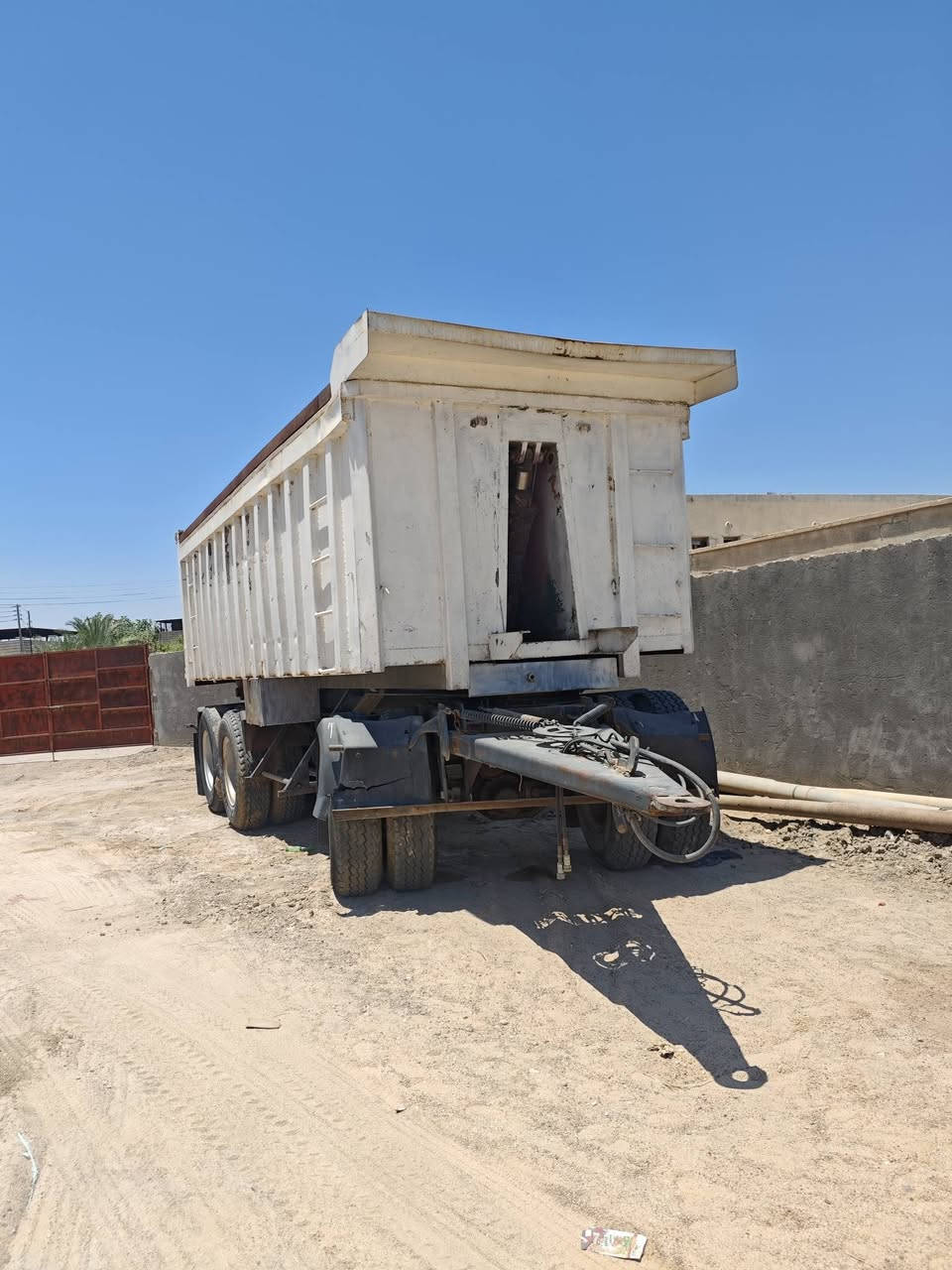 للبيع
عربانه مقطوره 

سعره 90 وبيه مجال حك الجيه 
مكاني البصره 
‏‪***********‬‏
