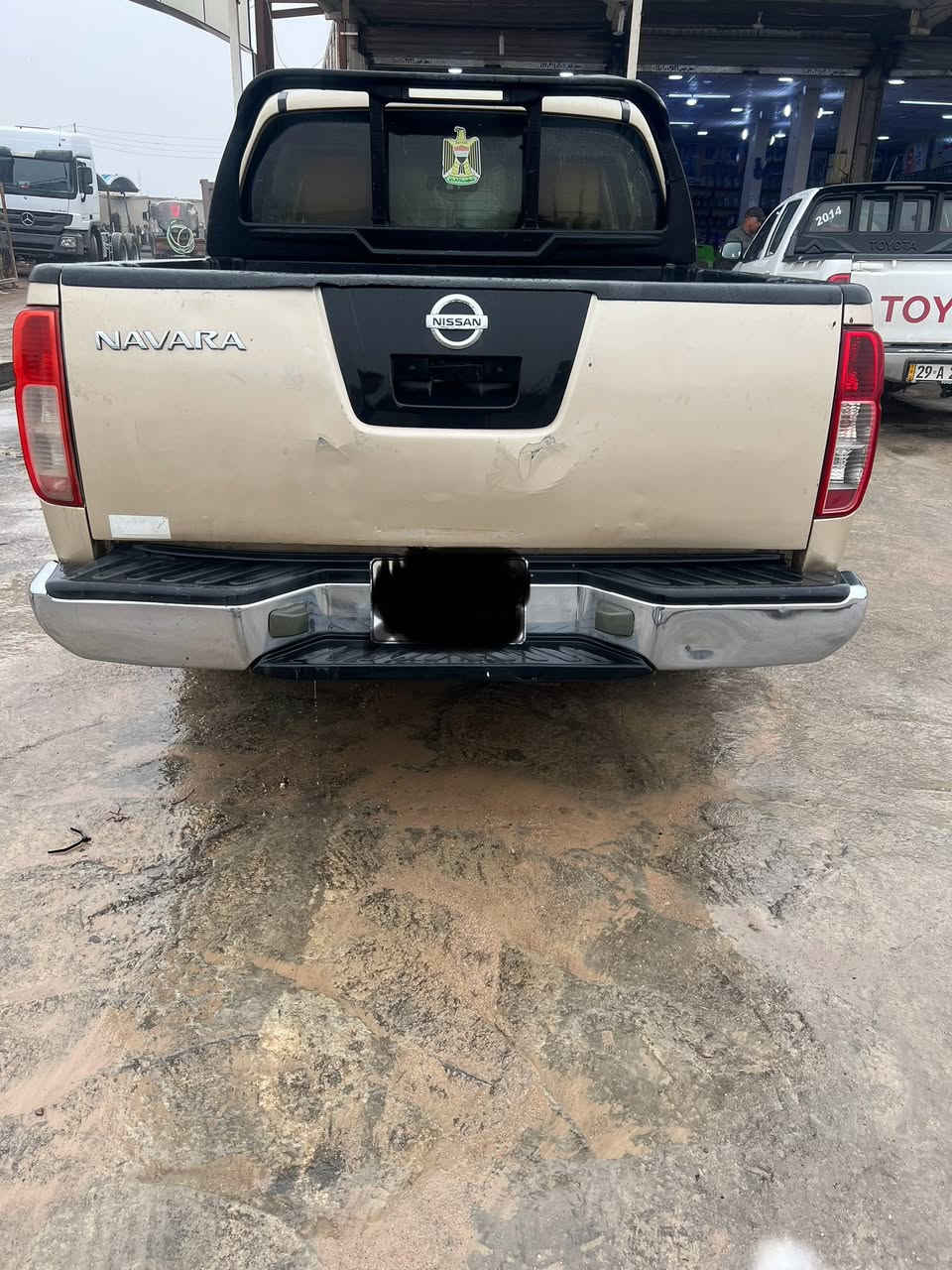 سلام عليكم بيكم نيفاره مديل 2008⭕️ادوات ادوات
السياره مفوله مابيها كل نقص السياره نضيفه
كير ومكينه جديد كارتون
حساسات وكهربائيات كلها شغاله
لون شنباني
حداديه زينه
تخم تاير جديد
سياره نضيفه ومرتبه 
السعر43وبيها مجال 
رقم الهاتف:***********
