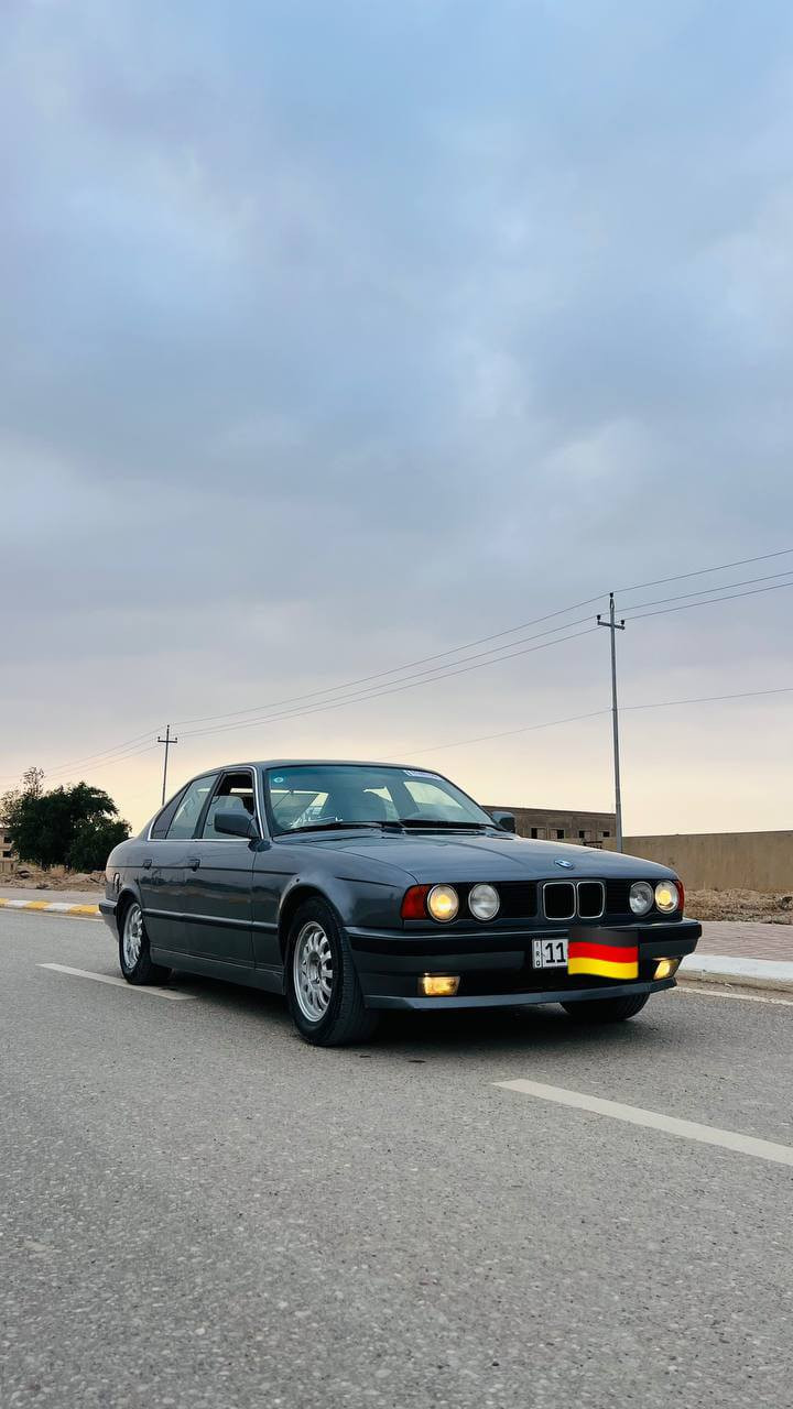 سلام عليكم
للبيع بي ام 525 رقم بغداد انكليزي بأسمي شرط التحويل 
كير ومحرك مسكر مكفولات
صدر جديد
سلايت روف شغال
غرفه حلوه
جام امامي شغال
صبغ عام جماليه بدون ضرر
السعر60 وبيه مجال
مكان السياره تكريت
الاستفسار الاتصال ع
*********** بيه واتساب
