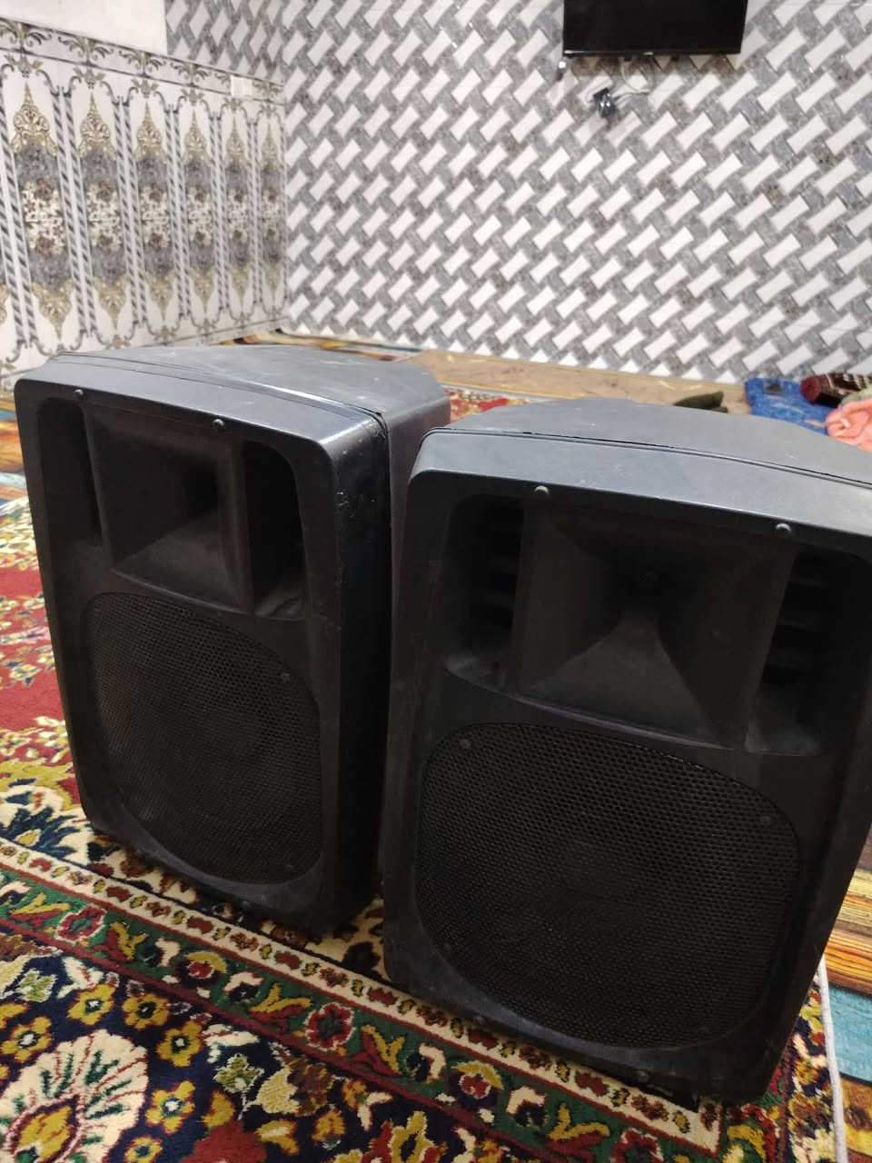 سستم صوت بكامل  ملحقاته للبيع
مكسر صوت جاسكو خطين
زوج سماعات دبدوب
مايكات عدد2 اسوار
وايرات _استاندات
يخدم الشور والثكيل 
صوت ونقاوة ودفع فول السعر 450 وبيهن مجال بسيط 
للاستفسار *********** مكاني الديوانية مركز
