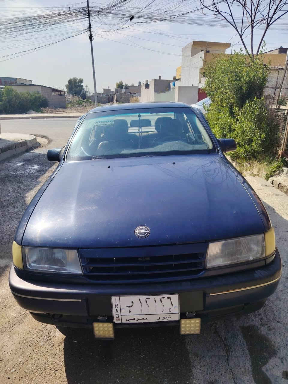 للبيع اوبل فكترا موديل 1991 كاربون موجود واني الشرعي تحويل مباشر محرك 18كير عادي السعر 53وبي مجال السياره مال جناي وهاذا الرقم التلفون ***********
