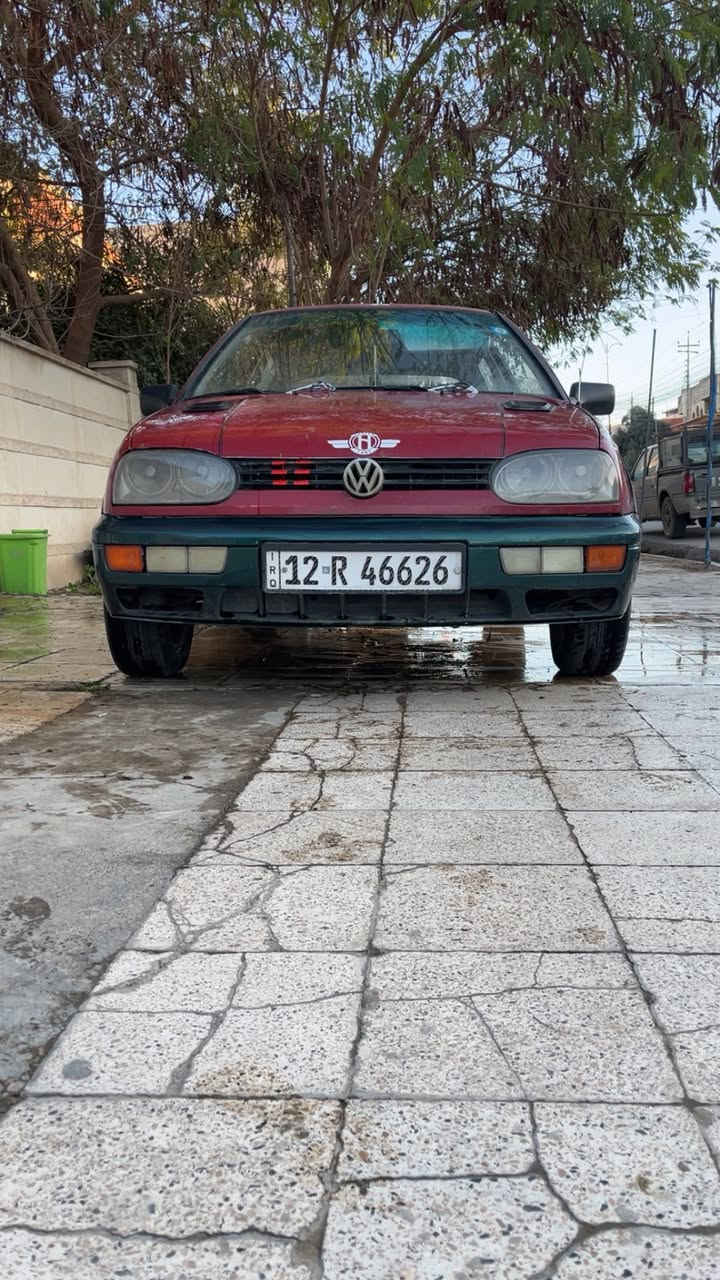 السلام عليكم 
كولف نفخ موديل ٩٢ للبيع
السيارة بدون حادث وبدون صبغ
محرك 0.3 كير عادي ٥ سرعات
السيازة نظيفة ومصروف عليها تايرات جديدة كابريتر جديد وهواي امور
سنوية وهزة ورقم جديد شرط التحويل 
السعر ٣٠ وبيها مجال
مكان السيارة الموصل
للاستفسار ***********
