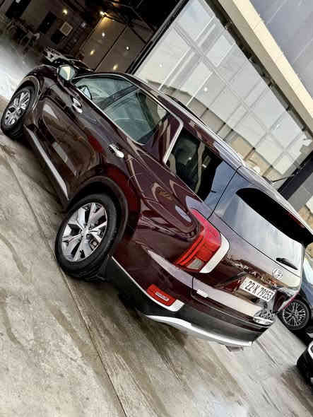 السلام عليكم 
بلسايد 2021 السعر 249🔥
ماشيه 63 mil ره قم تلفون ***********
***********
المحرك : 3.8L V6
المواصفات : 
فتحه سقف 
بصمة تشغيل + بصمة ابواب + تشغيل عن بعد
رادارات اماميه + خلفيه + جانبيه 
حساسات اماميه +
كشنات اماميه تدفئه
كشنات جميعها كهرباء+الصف الثالث صعود ونزول كهربائي
كشنات vip منفصل 
بردات جانبيه
تبريد مركزي + منفصل التحكم 
تحكم ستيرن + شفتات ستيرن + تدفئه ستيرن 
مري هيتر + تعتيم 
ويل كب 20
صندوق كهرباء شفط 
5 وضعيات قياده 
اوتو هولد
سايد بريك بصمه + مثبت سرعه + تحديد مسار 
شحن لاسلكي + شاشة كبير + carplay
وبعد بيها هواي مواصفات 
السيارة بيها قطعتين صبغ 
 مكان الموصل 
جانب الايسر/ مدينه المعارض الجديده 
معرض الباشا
السعر 249$🔥
